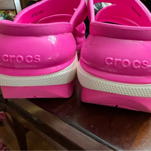 CROCS Mega Crush Triple Strap Vibrant Pink Platform Sandals size 7 - Picture 3 of 4